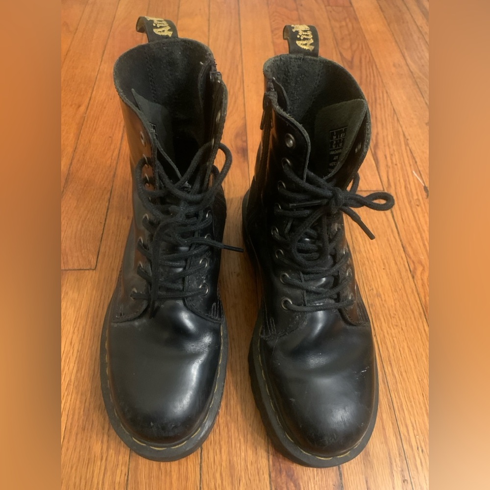 Dr. Martens Jadon Boots
